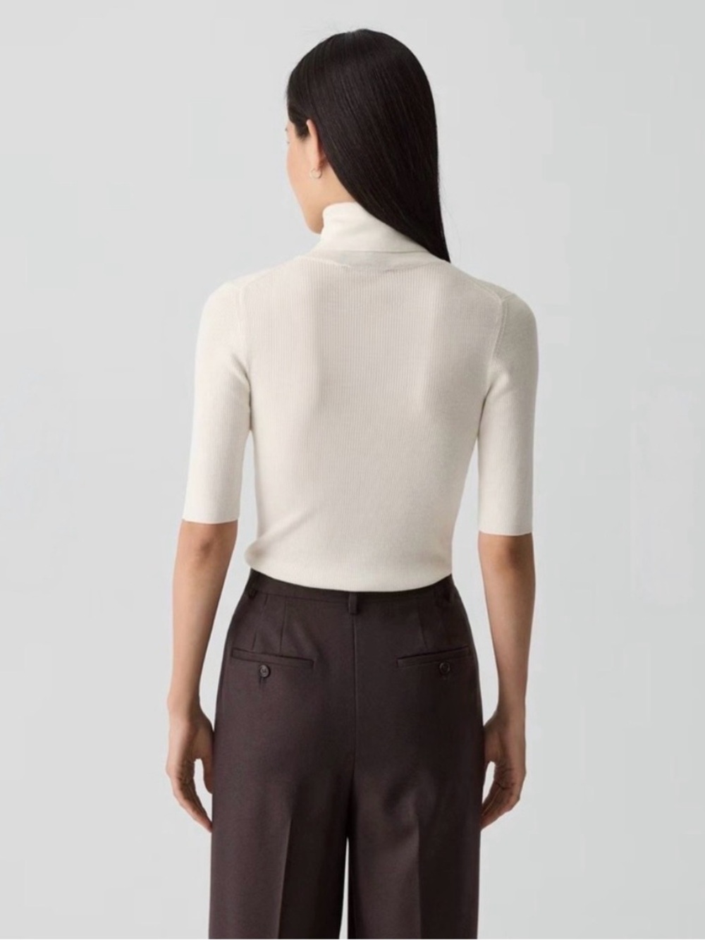 Theory Leenda Short-sleeve Turtleneck - Picture 5 of 11